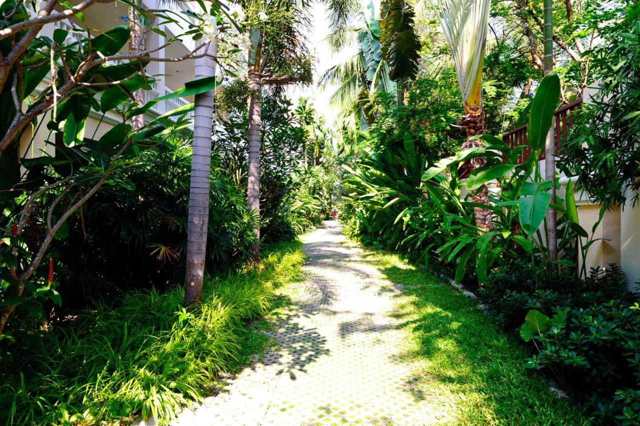 Grand Pacific Sovereign Resort & Spa Cha-Am Exterior photo